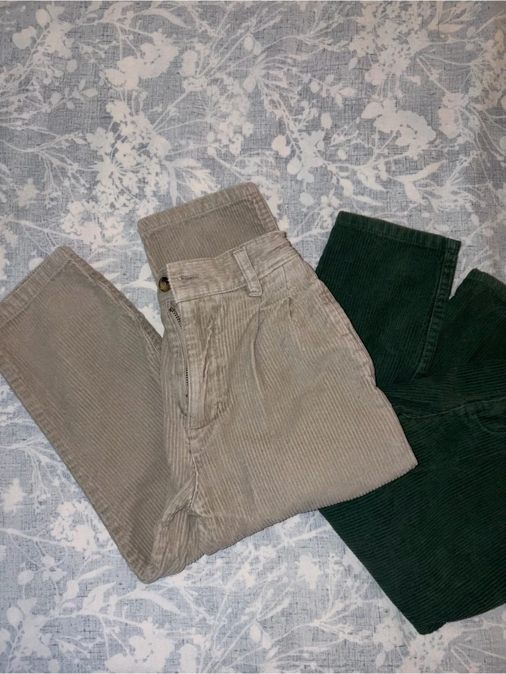 Vintage McKids Toddler Boys Corduroy Pants Tan & Green Boys size 4 • 100% cotton